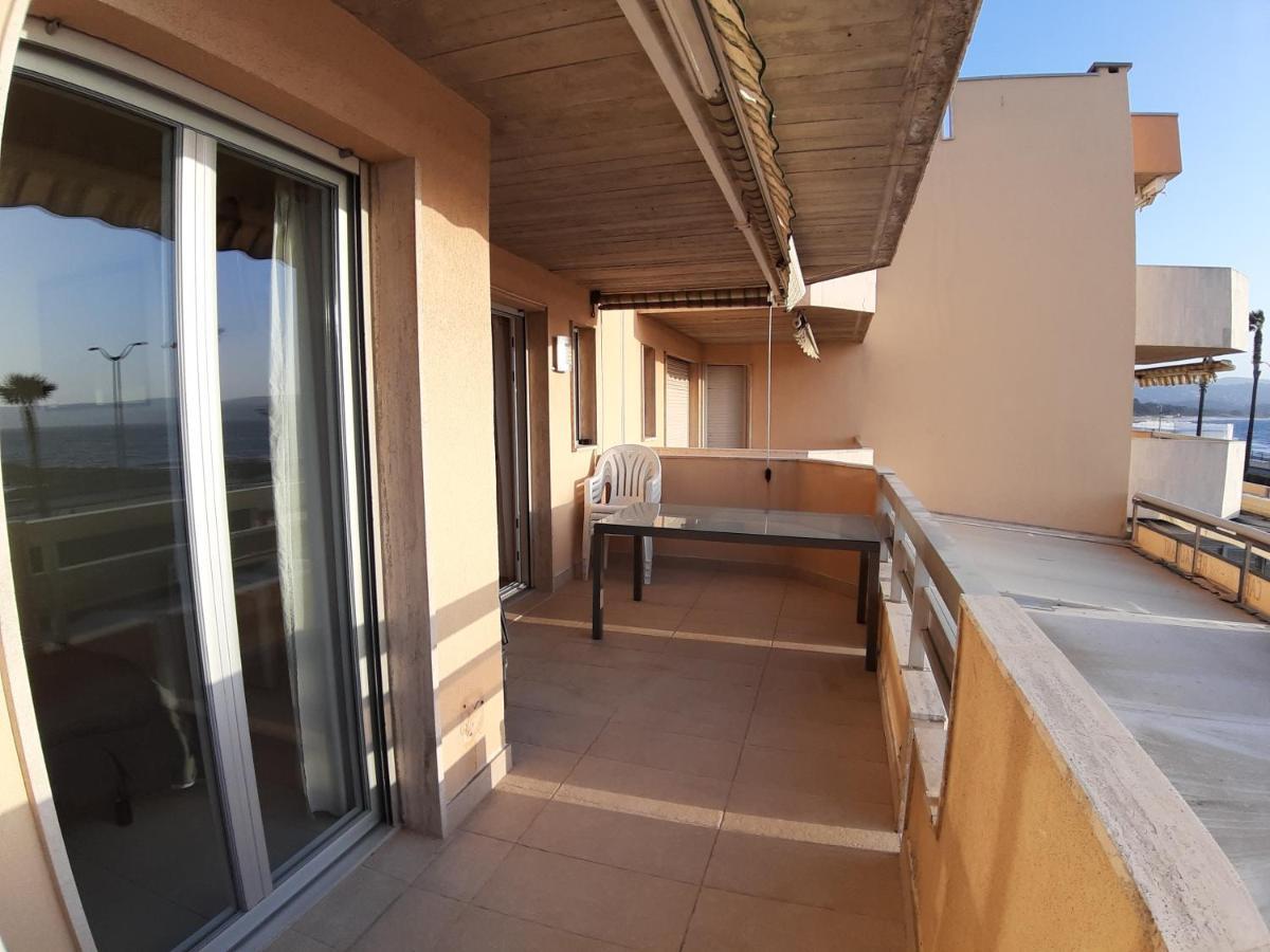 appartement Cavalaire face à la mer Exterior foto